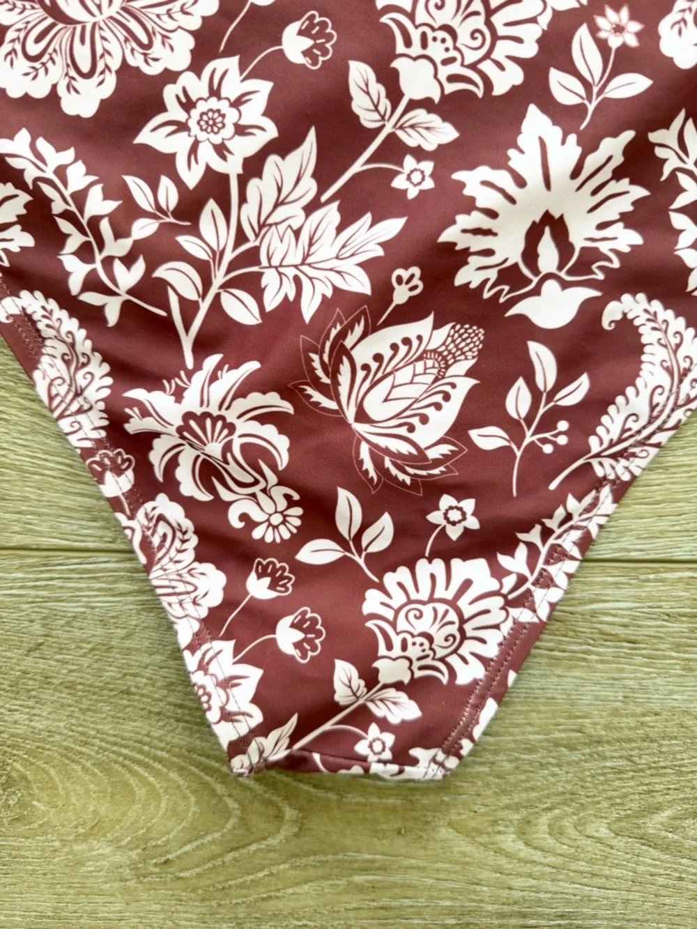 Cupshe‎ Floral Plunging V-Wire Tummy Control One-Piece swimsuit Large NEW